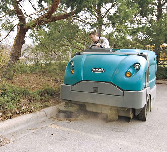 S30 Barredora de conductor sentado alt 11